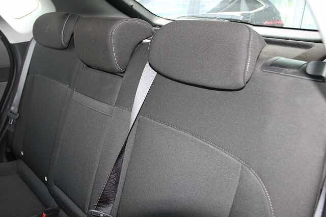 Hyundai KONA 115kW Advance 48kWh 5dr Auto