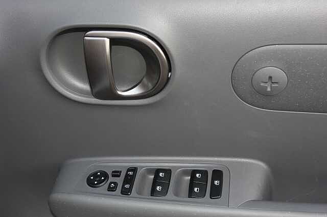 Hyundai Inster 85kW Cross 49kWh 5dr Auto