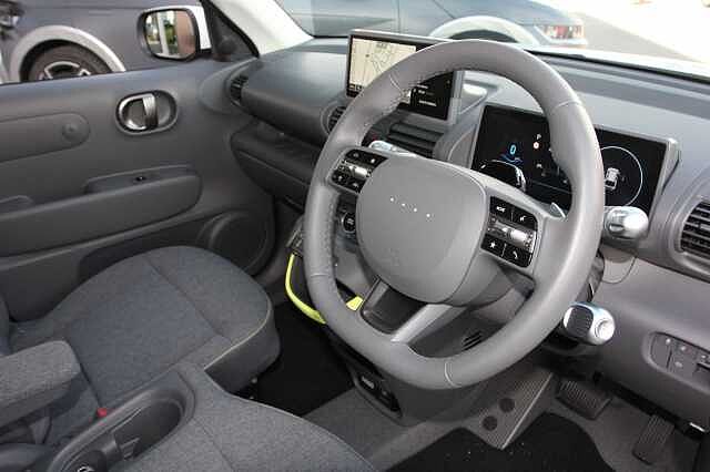 Hyundai Inster 85kW Cross 49kWh 5dr Auto