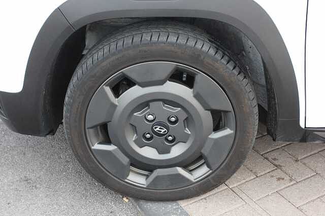 Hyundai Inster 85kW Cross 49kWh 5dr Auto