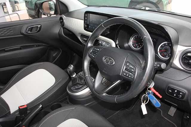 Hyundai i10 1.0 MPi Premium 5dr