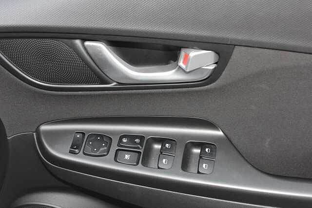 Hyundai KONA 1.0 TGDi 48V MHEV SE Connect 5dr