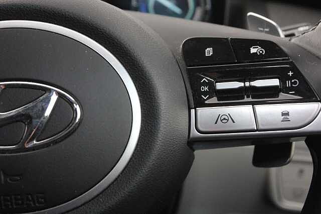 Hyundai TUCSON 1.6 TGDi Hybrid 230 Premium 5dr 2WD Auto Grey