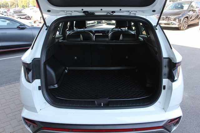 Hyundai TUCSON 1.6 TGDi Hybrid 230 N Line 5dr 2WD Auto White