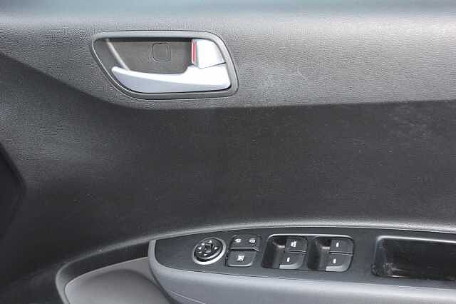 Hyundai i10 1.2 Premium SE 5dr Auto