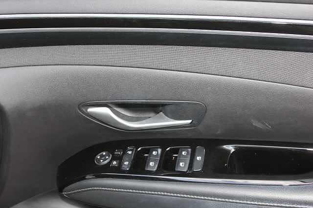 Hyundai TUCSON 1.6 TGDi 48V MHD SE Connect 5dr 2WD