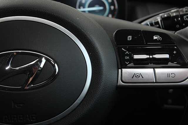 Hyundai TUCSON 1.6 TGDi Premium 5dr 2WD White