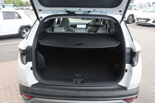 Hyundai TUCSON 1.6T 150 Ultimate 5dr DCT White