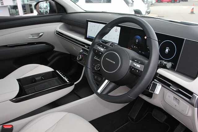 Hyundai TUCSON 1.6T 150 Ultimate 5dr DCT White