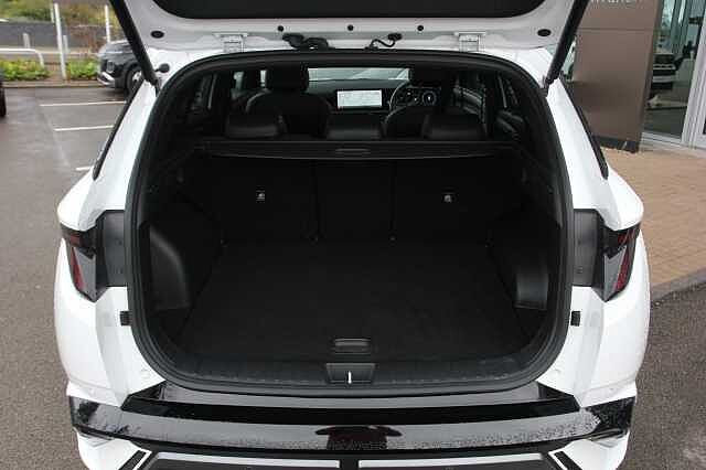 Hyundai TUCSON 1.6T Hybrid N Line S 5dr Auto White