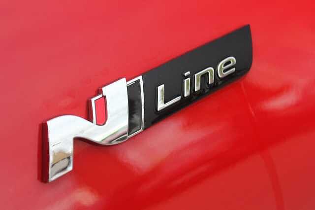 Hyundai TUCSON 1.6 TGDi Hybrid 230 N Line S 5dr 2WD Auto Red