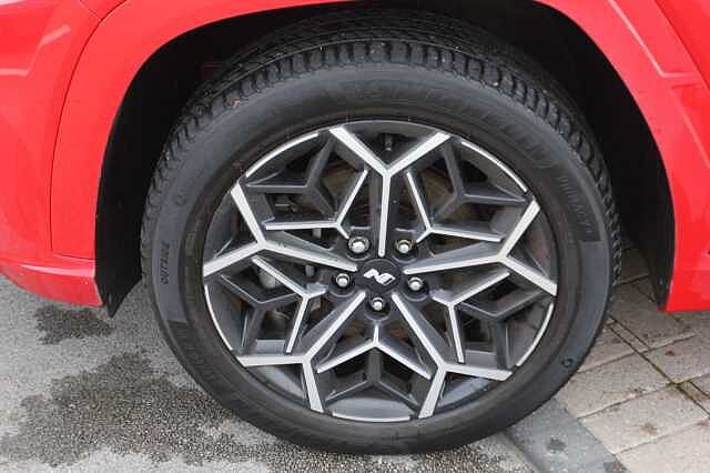 Hyundai TUCSON 1.6 TGDi Hybrid 230 N Line S 5dr 2WD Auto Red
