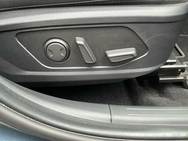 Hyundai TUCSON 1.6 TGDi Hybrid 230 Ultimate 5dr 2WD Auto Blue
