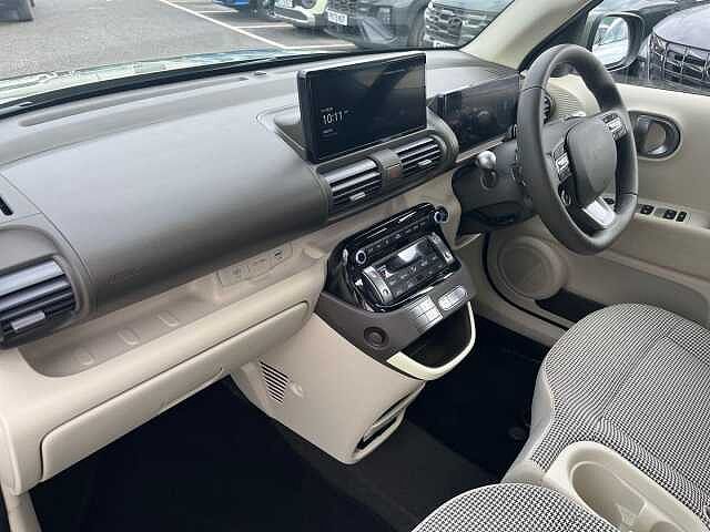 Hyundai INSTER Long Range 49kWh 02 SUV 5dr Electric Auto (115 ps)