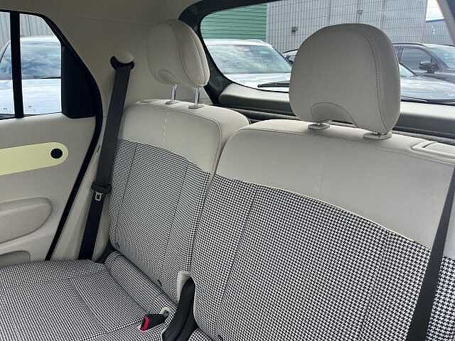 Hyundai INSTER Long Range 49kWh 02 SUV 5dr Electric Auto (115 ps)