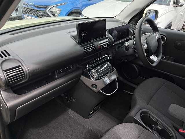 Hyundai INSTER Long Range 49kWh 02 Auto 5dr