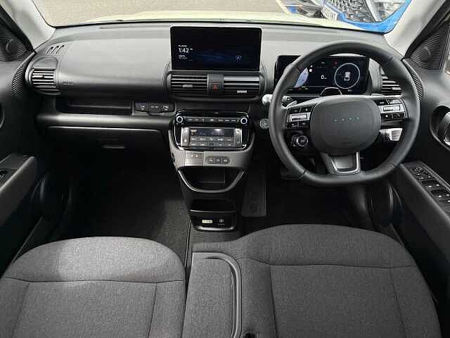 Hyundai INSTER Long Range 49kWh 02 Auto 5dr