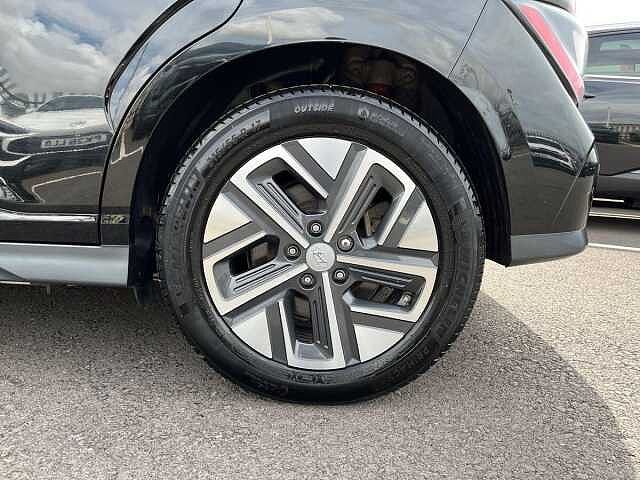 Hyundai KONA 64kWh Ultimate SUV 5dr Electric Auto (10.5kW Charger) (204 ps)