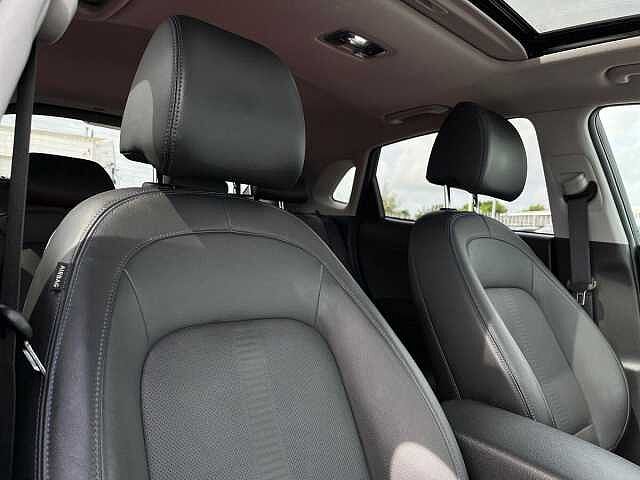 Hyundai KONA 64kWh Ultimate SUV 5dr Electric Auto (10.5kW Charger) (204 ps)