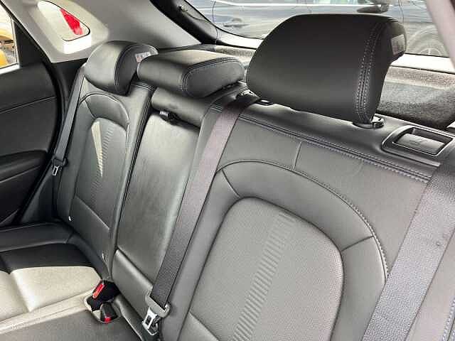 Hyundai KONA 64kWh Ultimate SUV 5dr Electric Auto (10.5kW Charger) (204 ps)