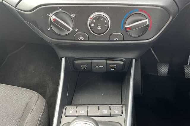 Hyundai i20 1.0 T-GDi Black Line Hatchback 5dr Petrol Manual Euro 6 (s/s) (90 ps)