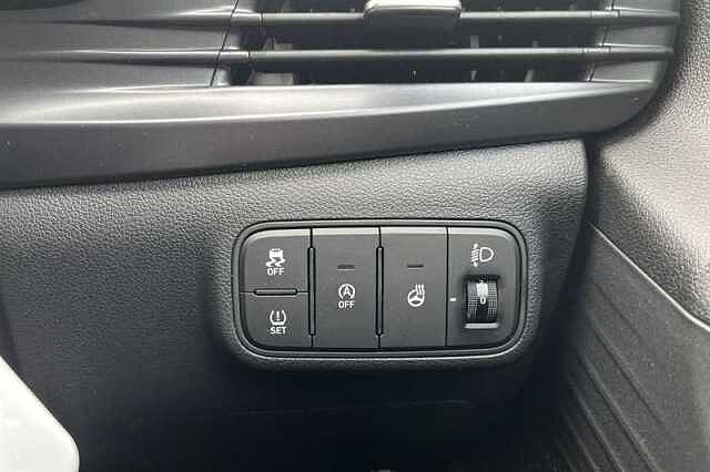 Hyundai i20 1.0 T-GDi Black Line Hatchback 5dr Petrol Manual Euro 6 (s/s) (90 ps)