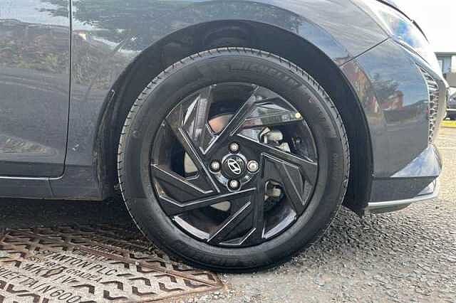 Hyundai i20 1.0 T-GDi Black Line Hatchback 5dr Petrol Manual Euro 6 (s/s) (90 ps)