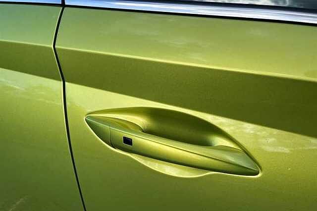 Hyundai I20 1.0 T-GDi Ultimate Hatchback 5dr Petrol DCT Euro 6 (s/s) (100 ps) Yellow