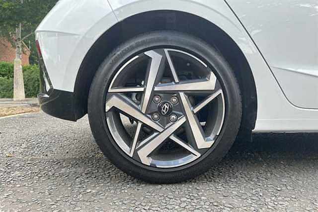 Hyundai I20 1.0 T-GDi Tech Line Hatchback 5dr Petrol DCT Euro 6 (s/s) (90 ps)