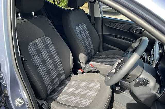 Hyundai I10 1.2 Premium Hatchback 5dr Petrol Auto Euro 6 (s/s) (79 ps) Blue