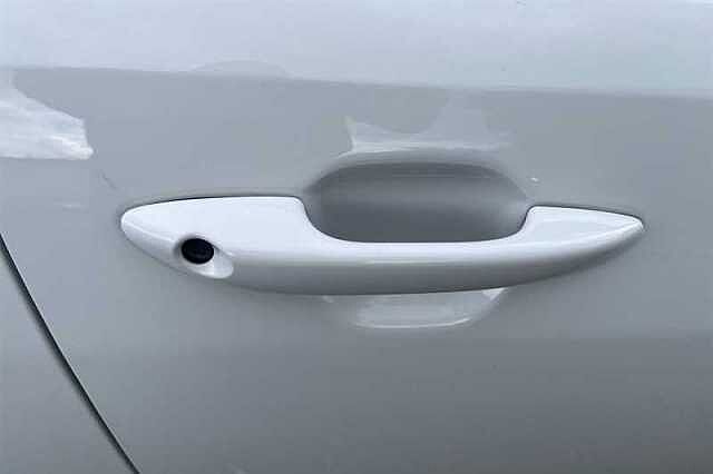 Hyundai I10 1.0 Advance Hatchback 5dr Petrol Manual Euro 6 (s/s) (63 ps) White