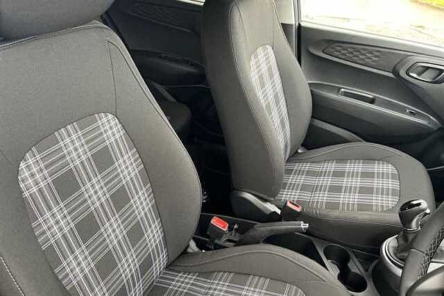 Hyundai I10 1.2 Premium Hatchback 5dr Petrol Auto Euro 6 (s/s) (79 ps)