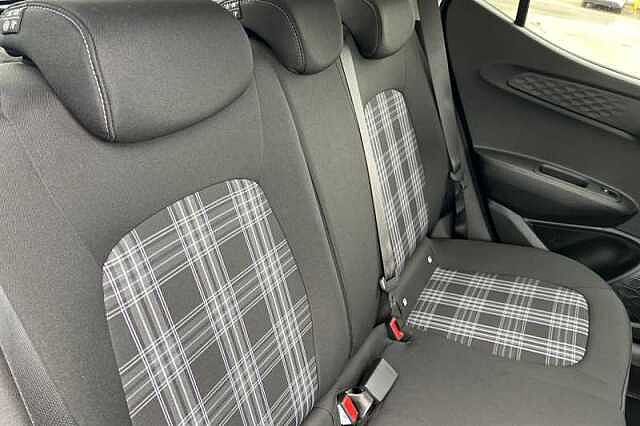 Hyundai I10 1.2 Premium Hatchback 5dr Petrol Auto Euro 6 (s/s) (79 ps)