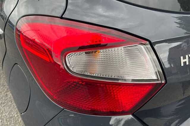 Hyundai I10 1.2 Premium Hatchback 5dr Petrol Auto Euro 6 (s/s) (79 ps)