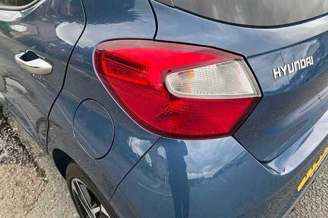 Hyundai I10 1.2 Premium Hatchback 5dr Petrol Auto Euro 6 (s/s) (79 ps)
