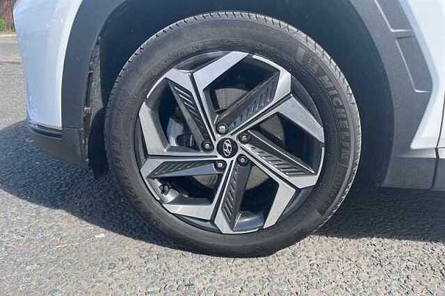 Hyundai TUCSON 1.6 h T-GDi Ultimate SUV 5dr Petrol Hybrid Auto Euro 6 (s/s) (230 ps) White