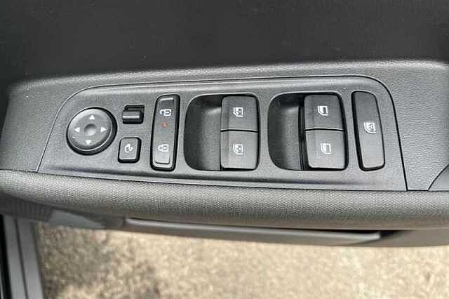 Hyundai INSTER Long Range 49kWh 02 SUV 5dr Electric Auto (115 ps)