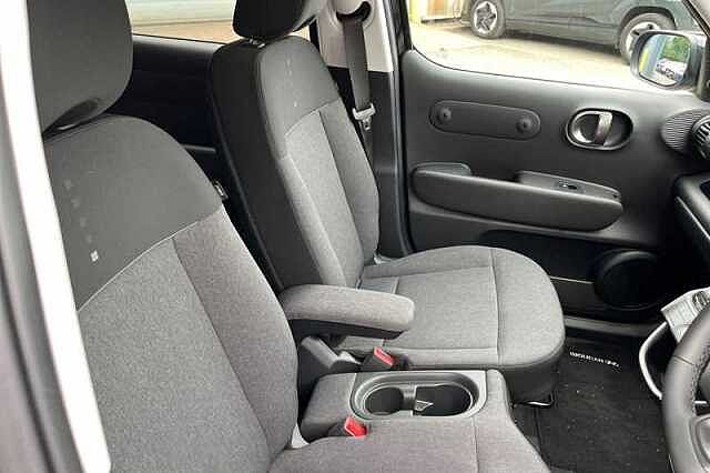 Hyundai INSTER Long Range 49kWh 02 SUV 5dr Electric Auto (115 ps)