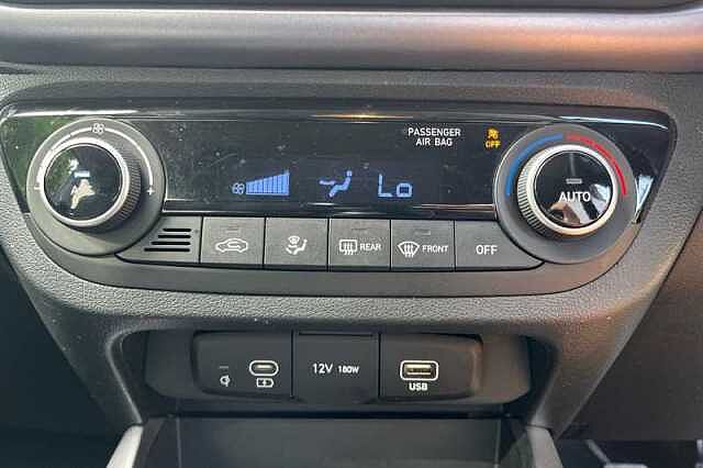 Hyundai I10 1.0 Premium Hatchback 5dr Petrol Manual Euro 6 (s/s) (63 ps)
