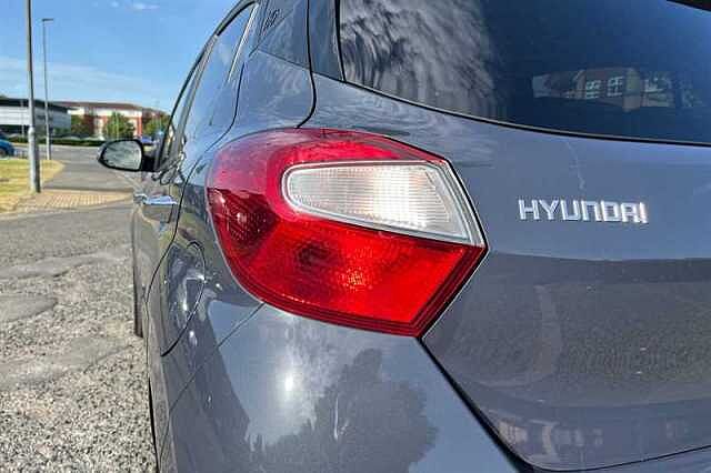 Hyundai I10 1.0 Premium Hatchback 5dr Petrol Manual Euro 6 (s/s) (63 ps)