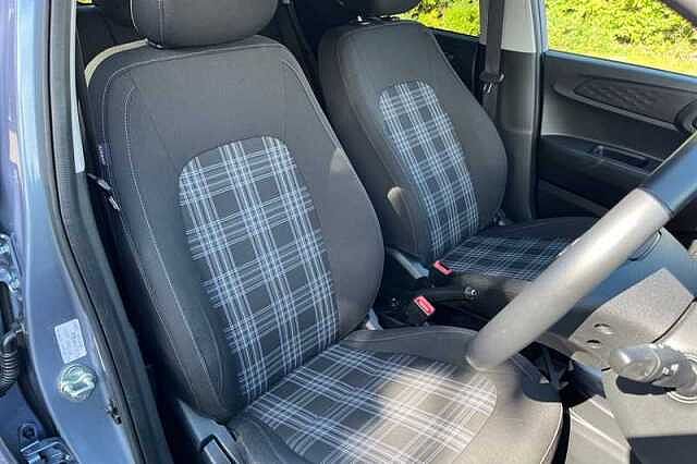 Hyundai I10 1.2 Premium Hatchback 5dr Petrol Auto Euro 6 (s/s) (84 ps) Blue