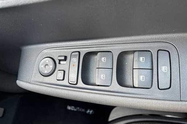 Hyundai INSTER Long Range 49kWh 02 SUV 5dr Electric Auto (115 ps) Beige