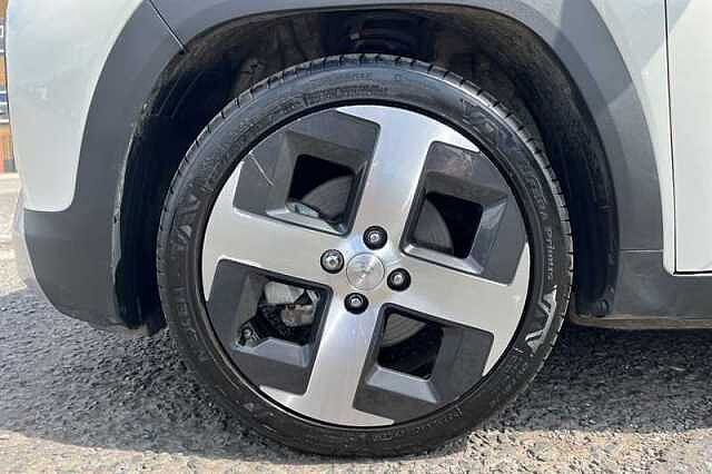 Hyundai INSTER Long Range 49kWh 02 SUV 5dr Electric Auto (115 ps) Beige