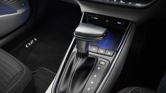 Hyundai I20 1.0 T-GDi MHEV Ultimate Hatchback 5dr Petrol Hybrid DCT Euro 6 (s/s) (100 ps) Dragon Red