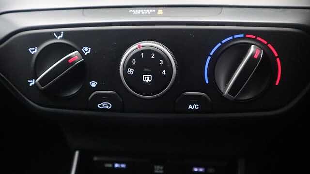 Hyundai I20 1.0 T-GDi MHEV SE Connect Hatchback 5dr Petrol Hybrid DCT Euro 6 (s/s) (100 ps) Blue