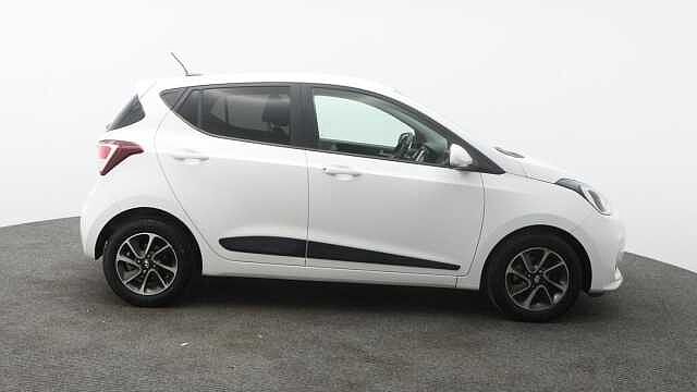Hyundai I10 1.2 Premium Hatchback 5dr Petrol Manual Euro 6 (87 ps) White