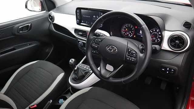 Hyundai I10 1.2 Premium Hatchback 5dr Petrol Manual Euro 6 (s/s) (84 ps) Red