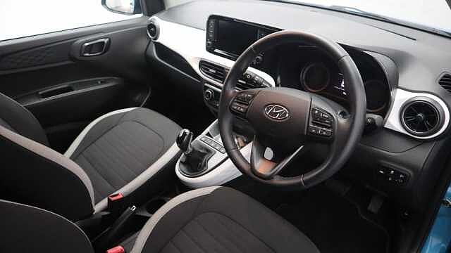 Hyundai I10 1.2 Premium Hatchback 5dr Petrol Auto Euro 6 (s/s) (84 ps) Blue