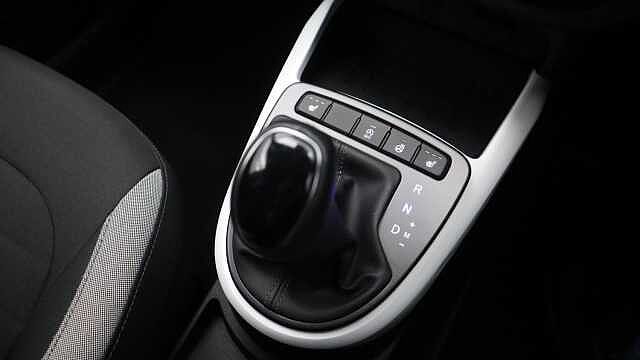 Hyundai I10 1.2 Premium Hatchback 5dr Petrol Auto Euro 6 (s/s) (84 ps) Blue