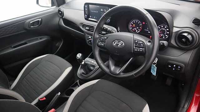 Hyundai i10 1.2 SE Connect Hatchback 5dr Petrol Manual Euro 6 (s/s) (84 ps)